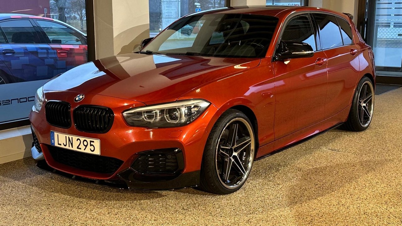 BMW M140i