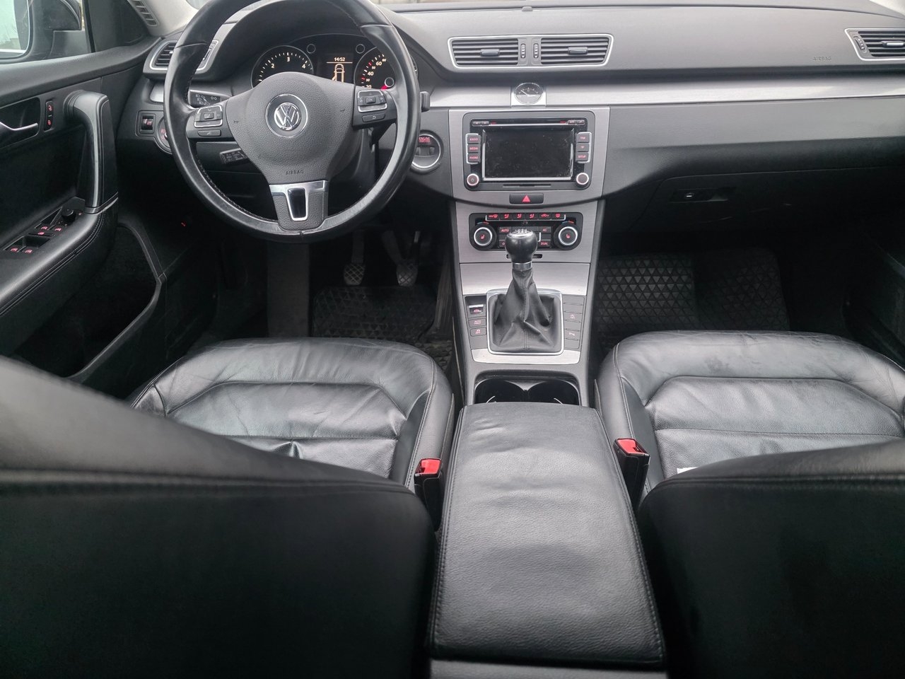 Volkswagen Passat 2012, bild 6/6