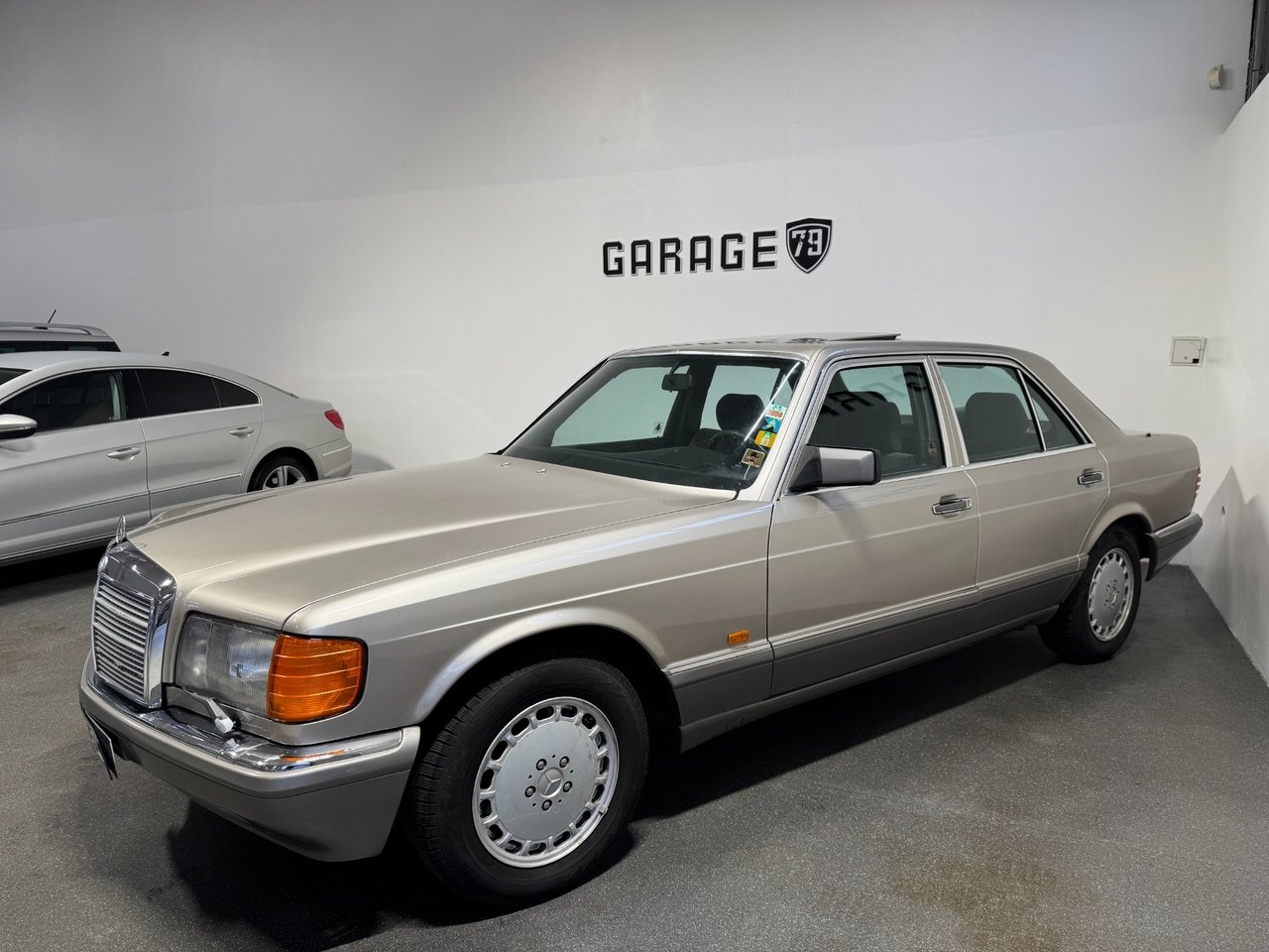 Mercedes-Benz 300