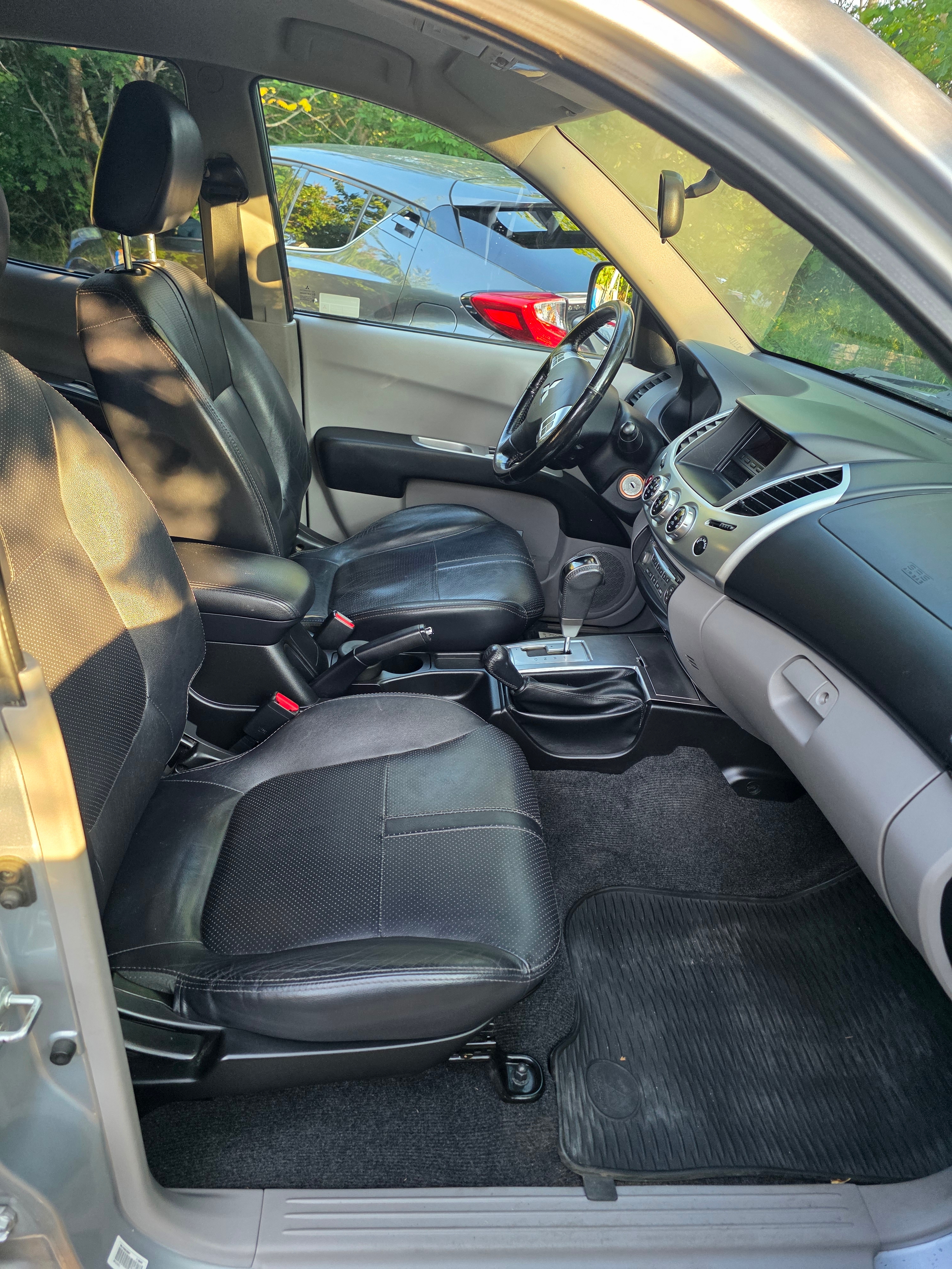Mitsubishi L200 2012, photo 4/8