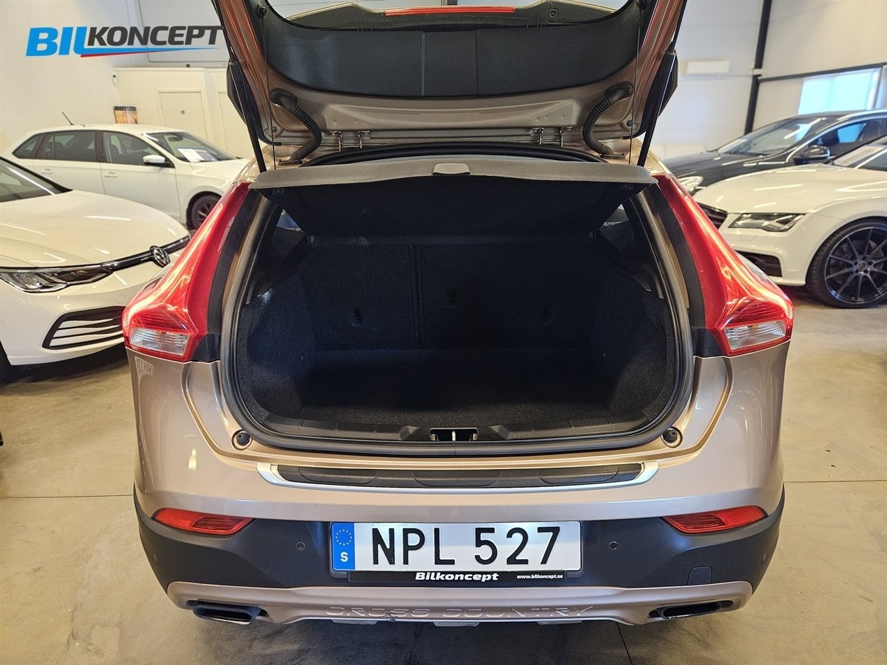 Volvo V40 Cross Country 2015, bild 7/25