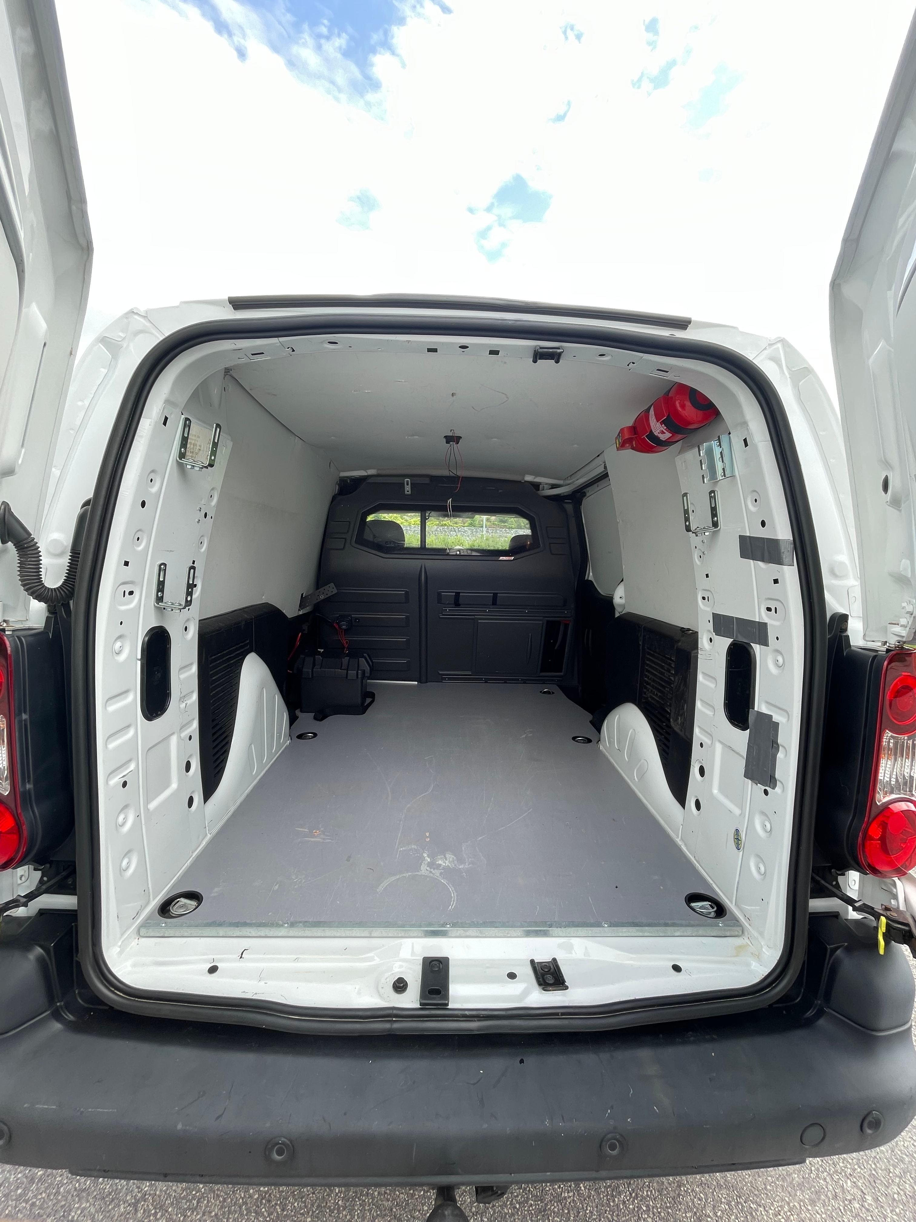 Peugeot Partner BlueHDi 100 2016, bild 3/5