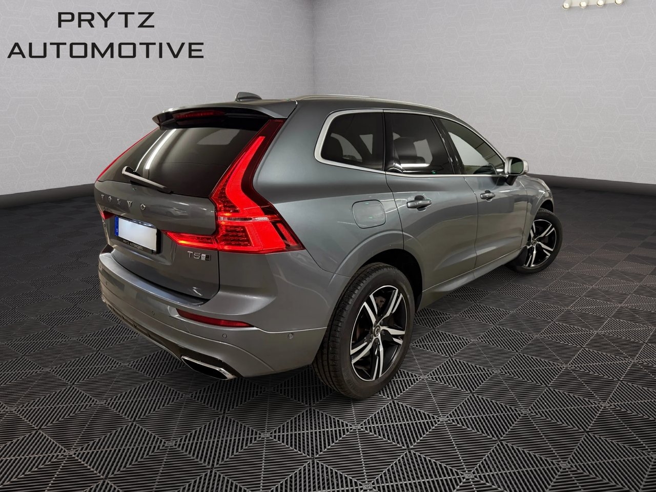Volvo XC60 T5 AWD R-Design 250hk 2019, bild 2/10