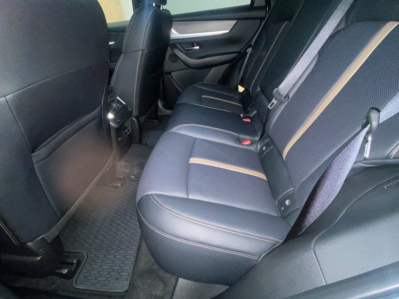 Mazda CX-60 PHEV HOMURA/CONV&SOUND 2025, bild 6/10