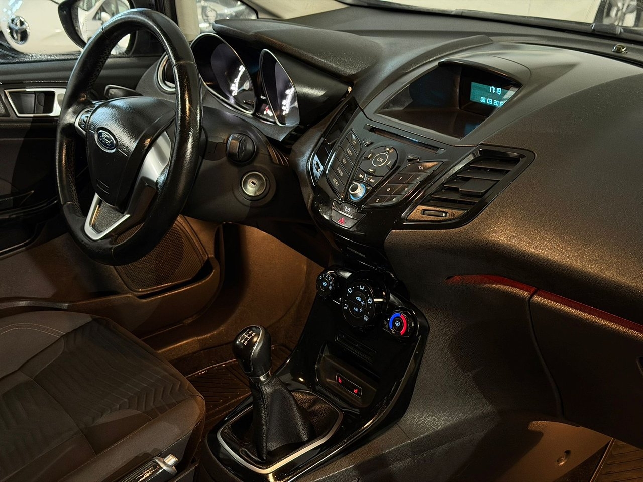 Ford Fiesta 2015, bild 7/10