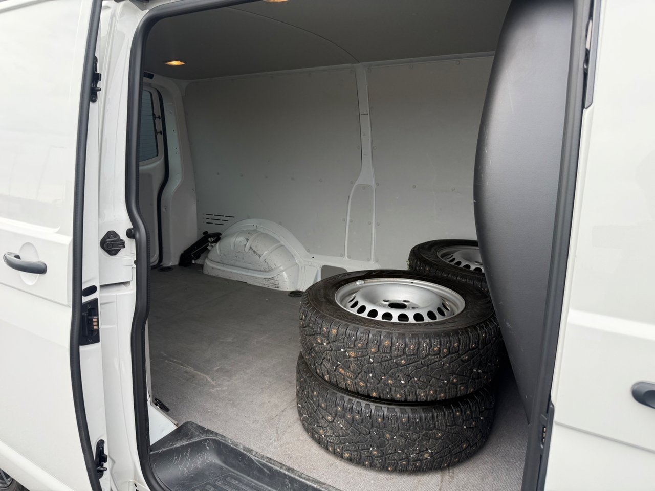 Volkswagen Transporter 2019, bild 3/21