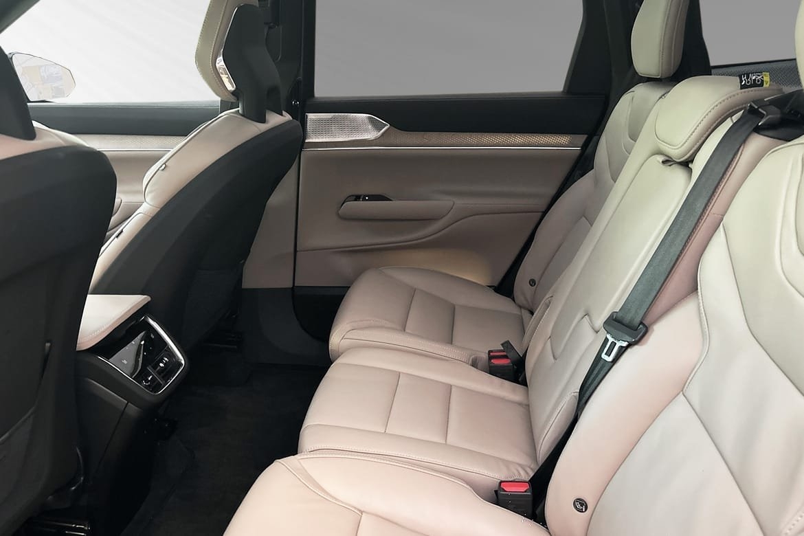 Volvo EX90 2025, photo 7/10