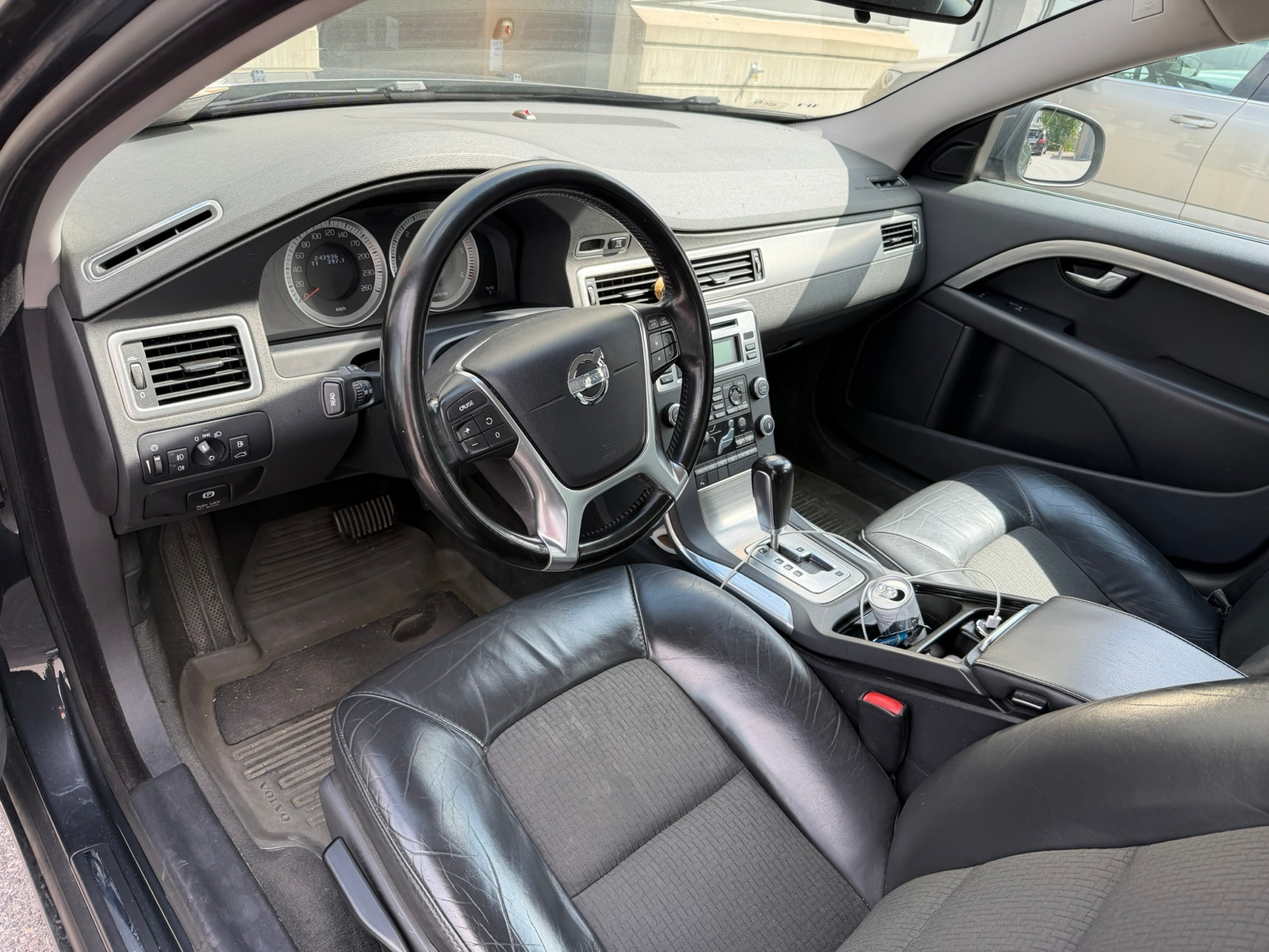 Volvo V70 2011, bild 7/9