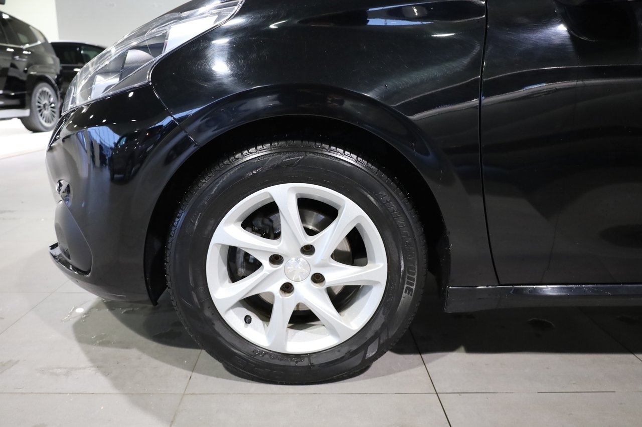 Peugeot 208 2018, photo 7/10