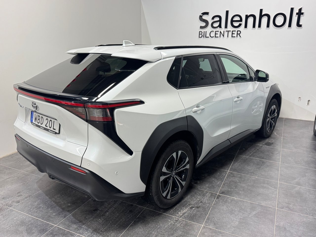 Toyota bZ4X 71.4 kWh Executive 2023, bild 6/26