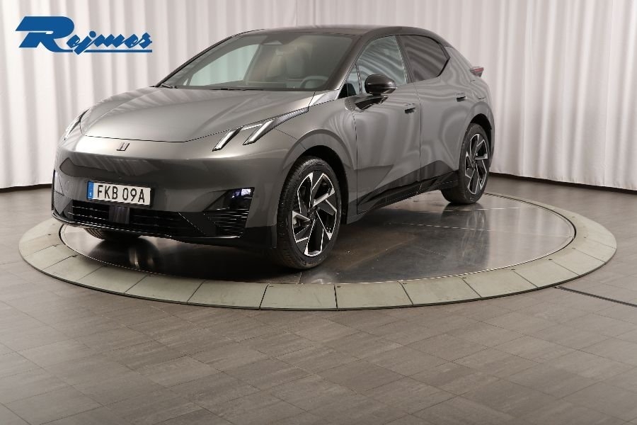Lynk & Co 02