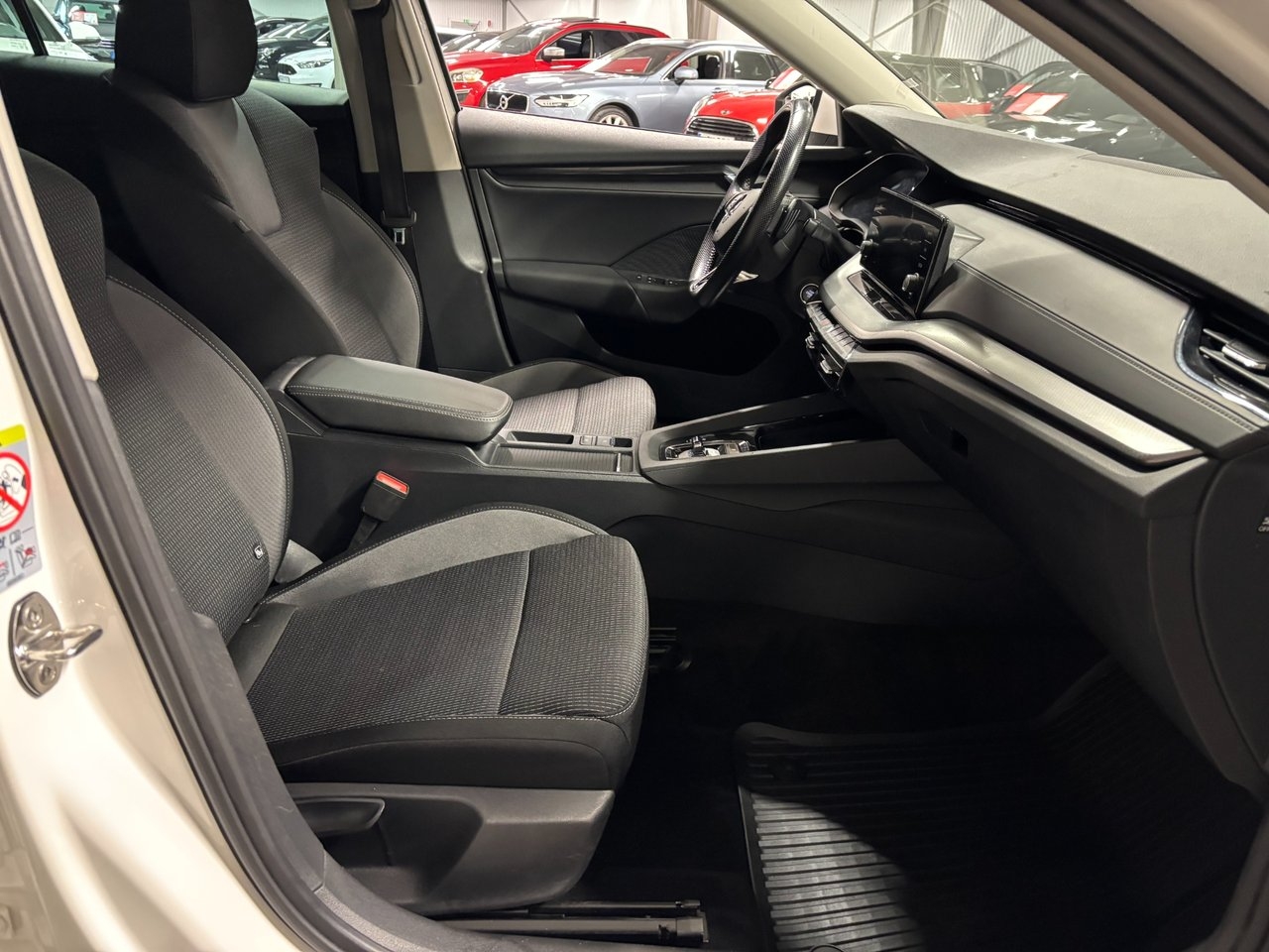 Skoda Octavia 2023, kuva 7/10