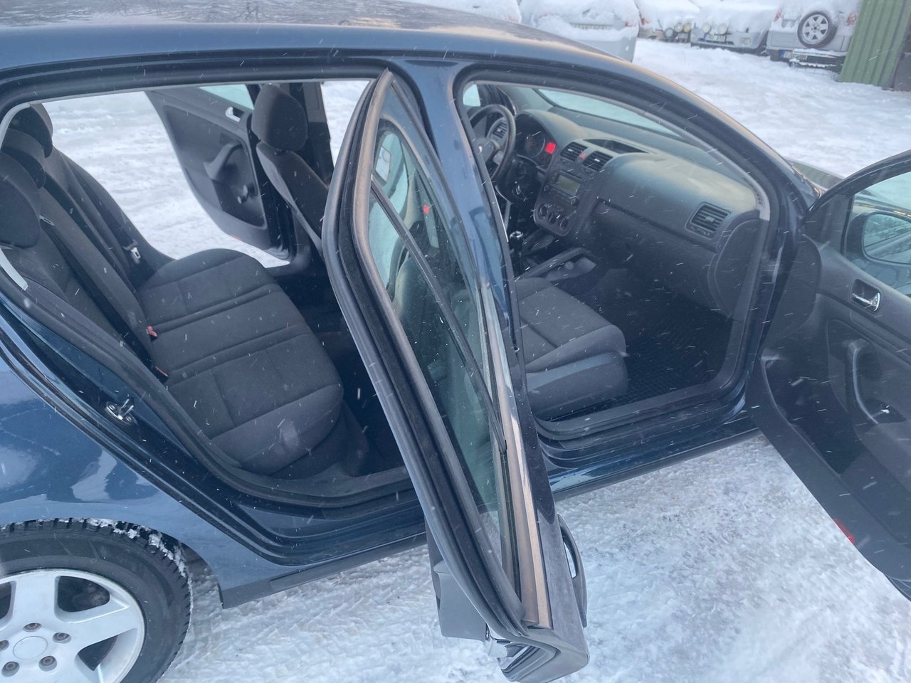 Volkswagen Golf 2004, kuva 7/10