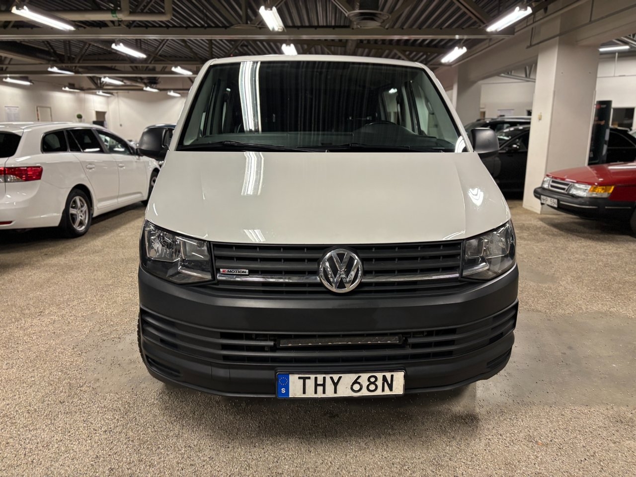 Volkswagen Transporter 2019, bild 2/8