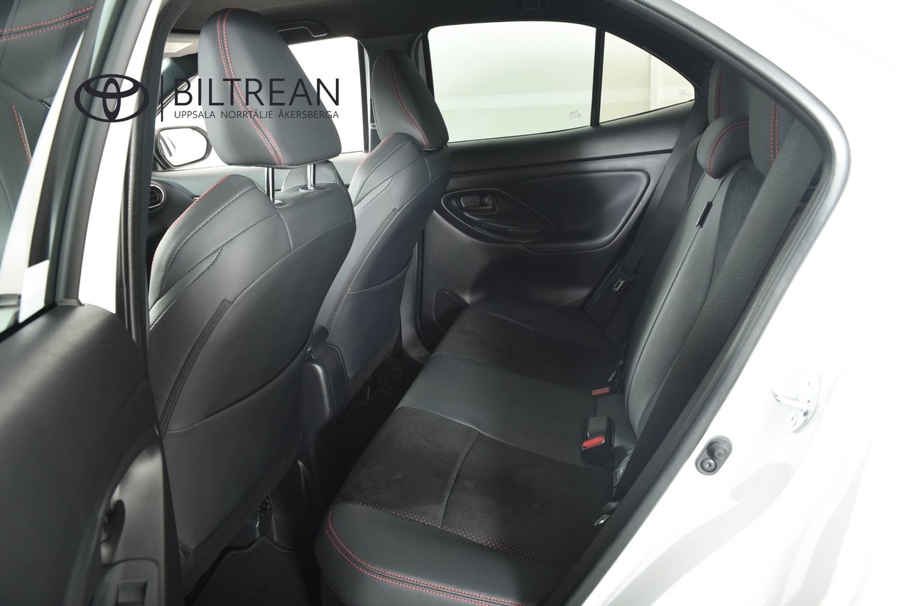 Toyota Yaris Cross 2024, bild 7/10