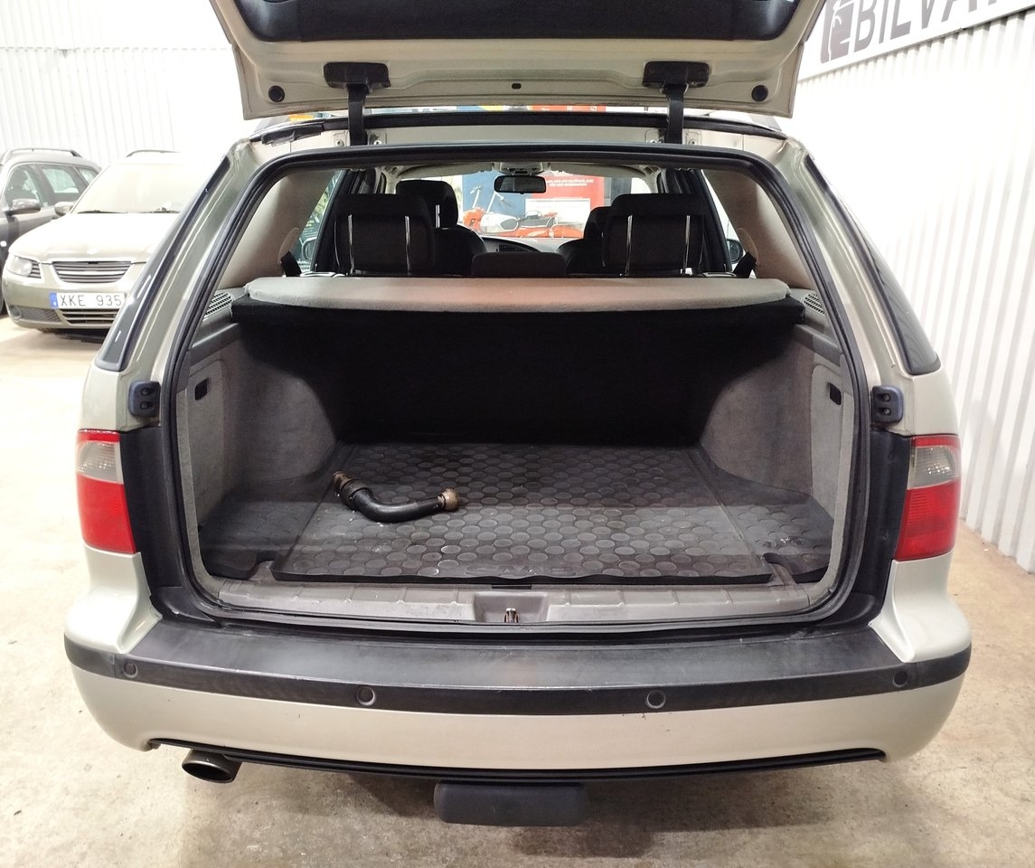 Saab 9-5 Aero SportCombi 2.3 Turbo Aero 2005, bild 5/10