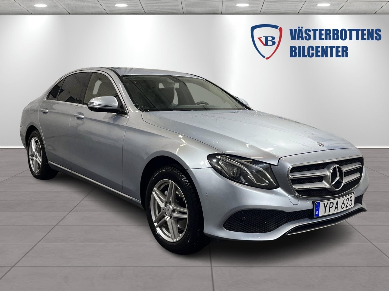 Mercedes-Benz E