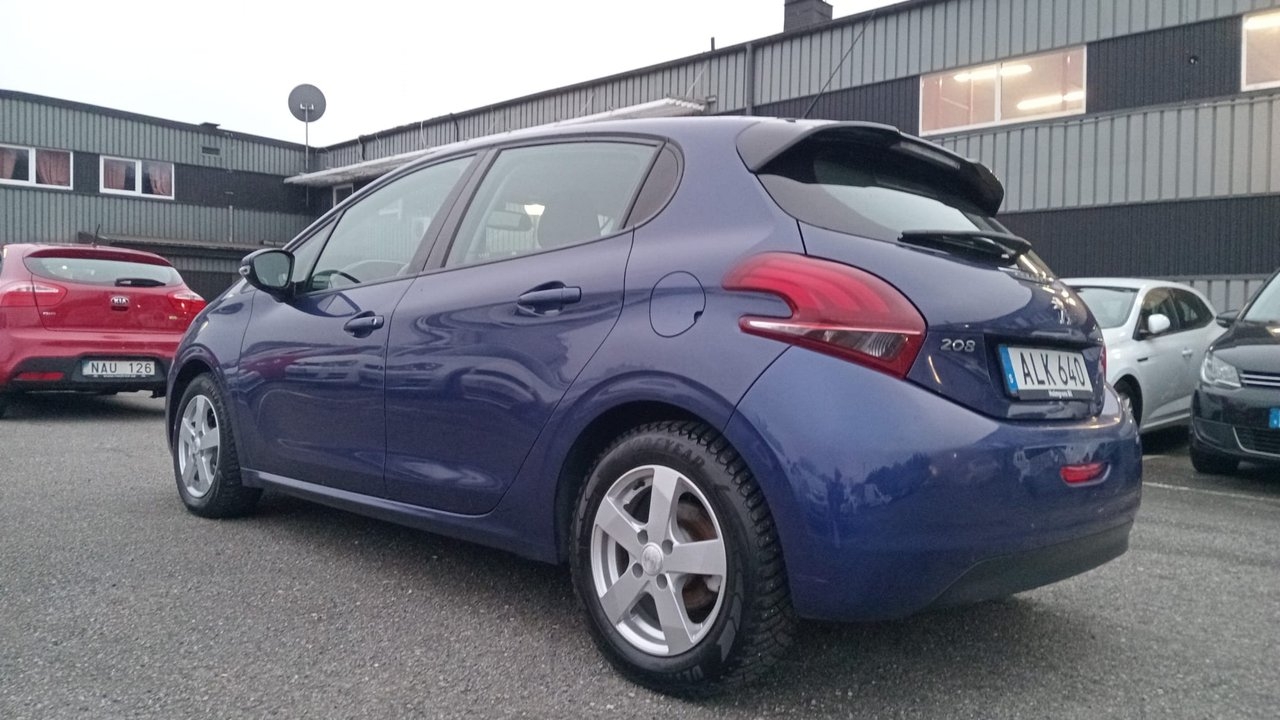Peugeot 208 2015, kuva 4/10