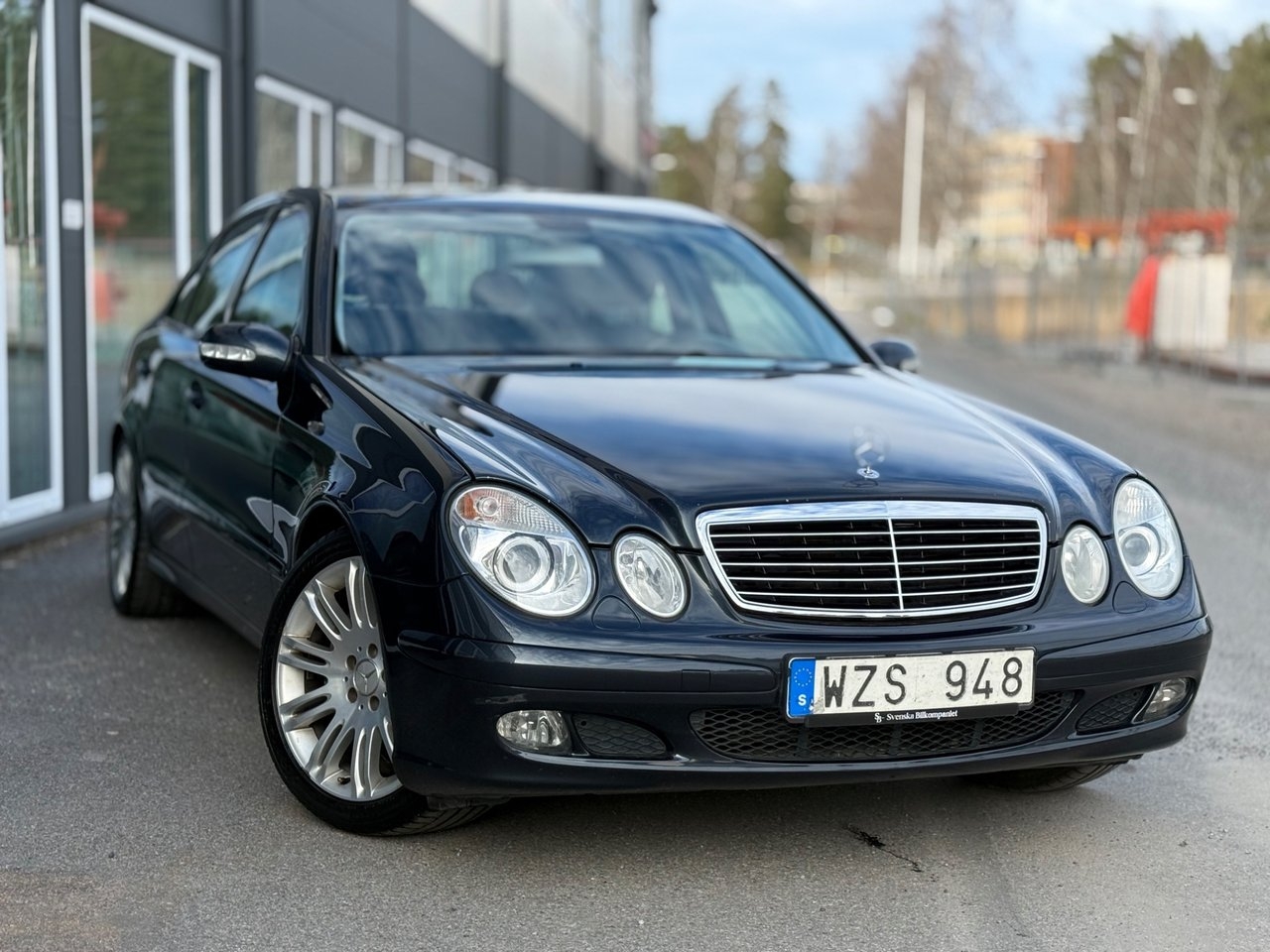 Mercedes-Benz E 2006, kuva 3/10