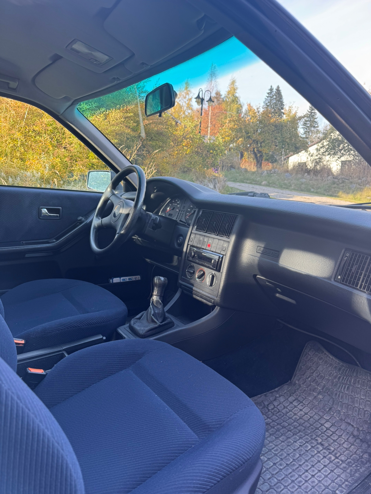 Audi 80 2,0E 1993, bild 5/6