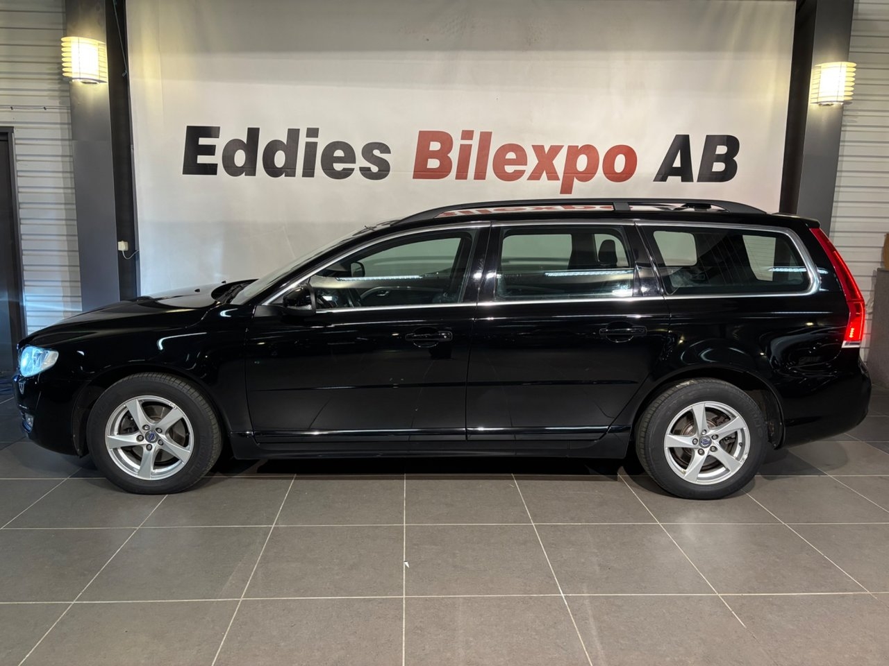 Volvo V70 D3 Momentum Drag 136HK 2015, bild 2/11
