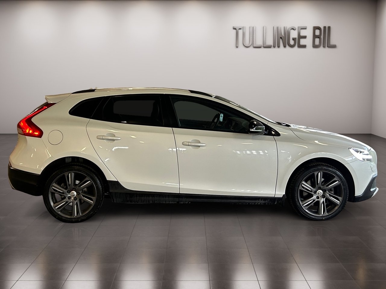 Volvo V40 Cross Country 2018, bild 6/26