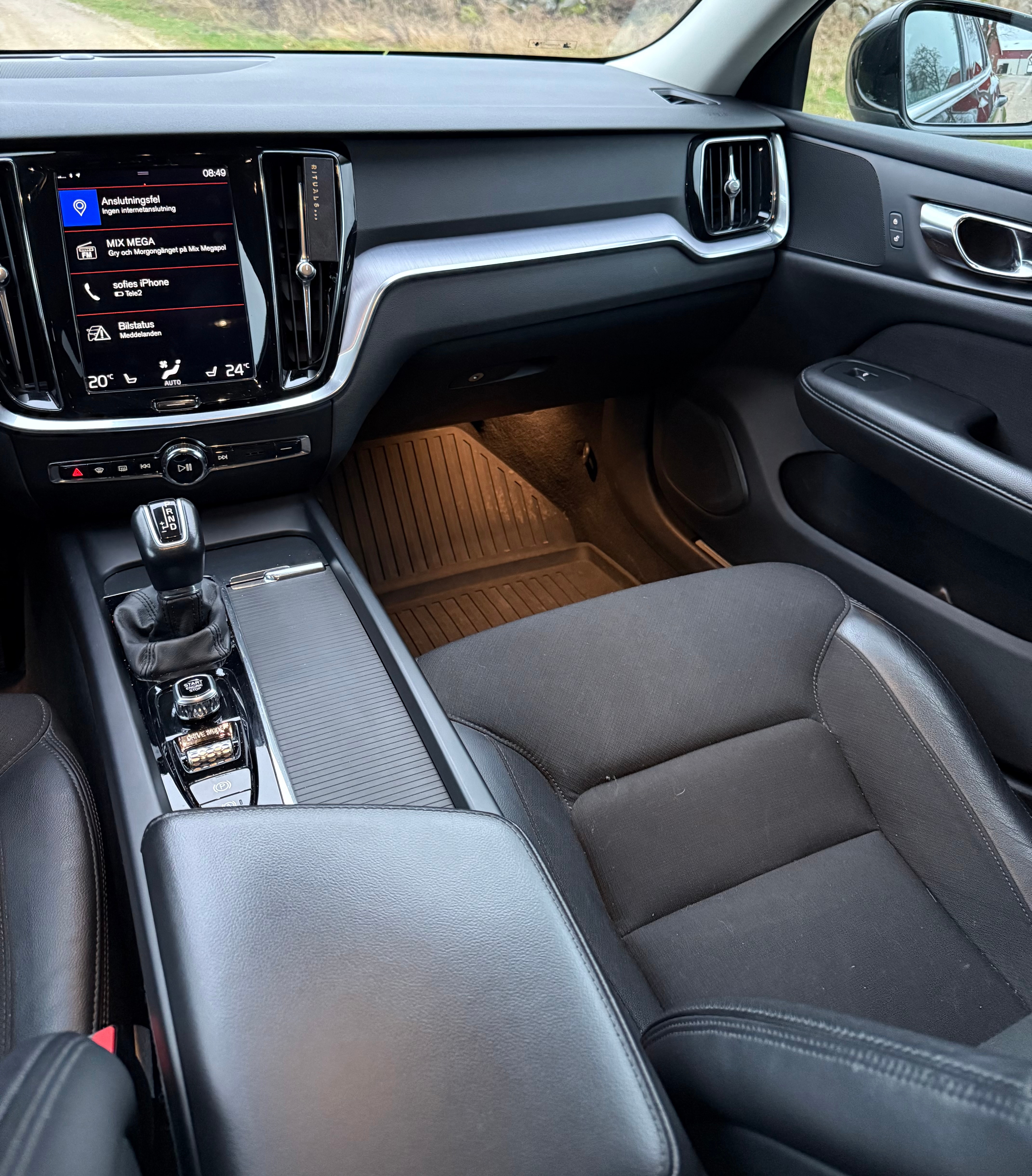 Volvo V60 D4 AWD Geartronic 2020, photo 6/6
