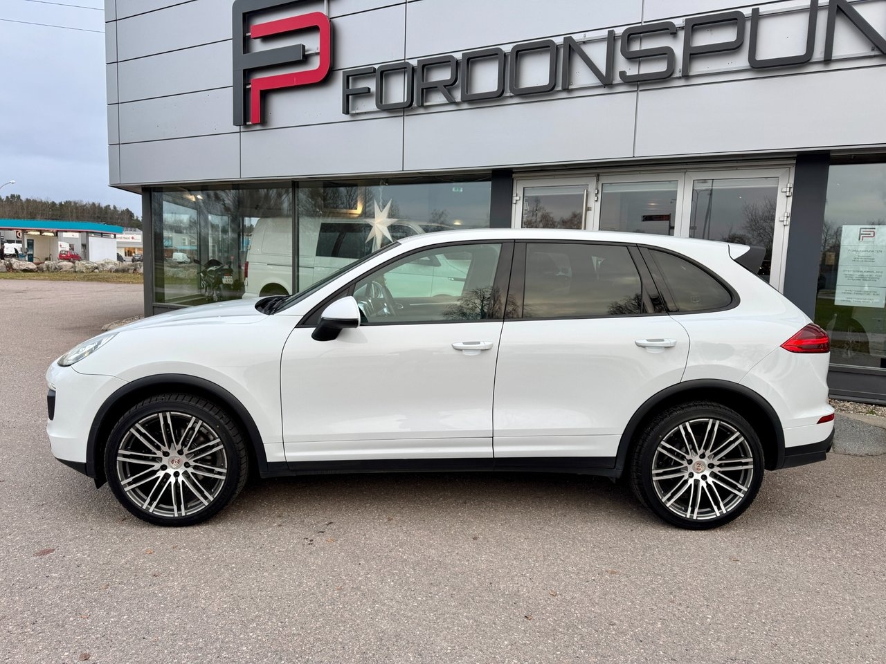 Porsche Cayenne 2016, bild 2/10