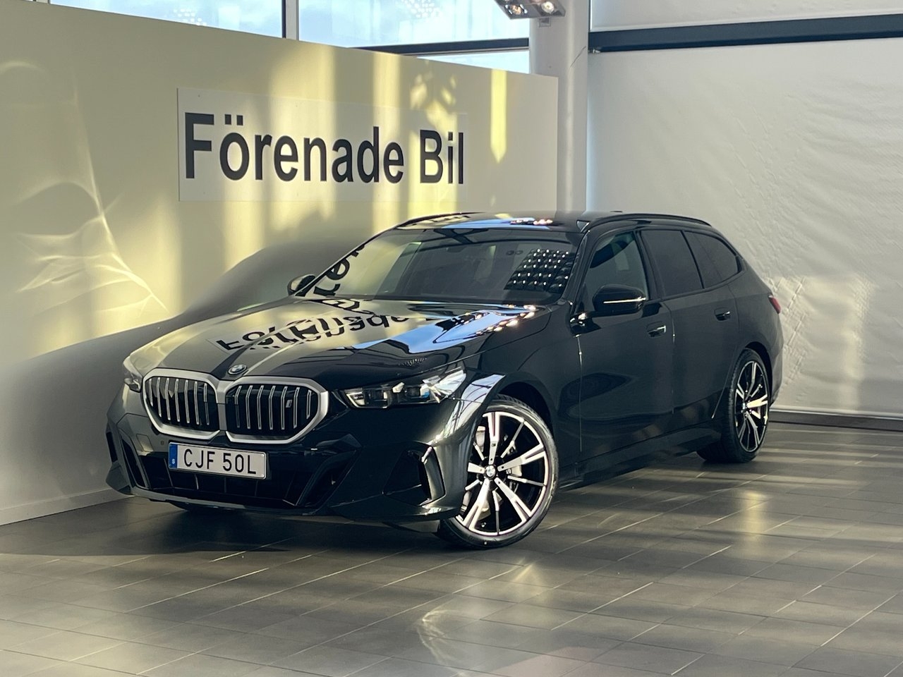 BMW i5