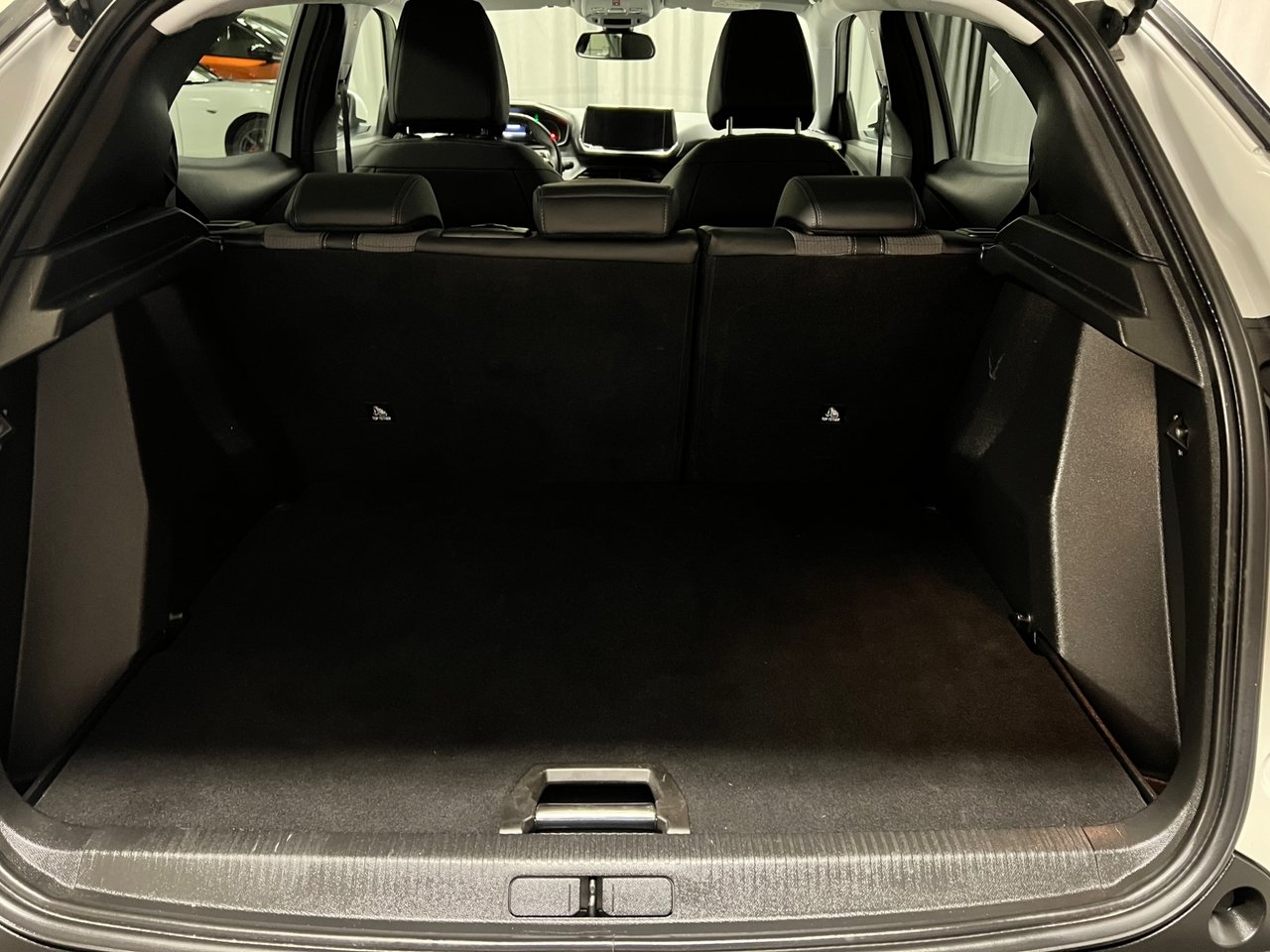 Peugeot 2008 EDITION PT 130 AUT Drag 2021, bild 3/13