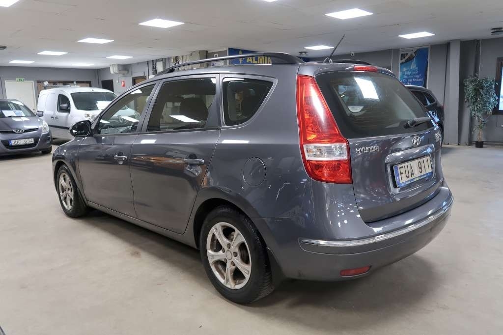 Hyundai i30 cw 1.6 CRDi Euro 4 2010, bild 4/10