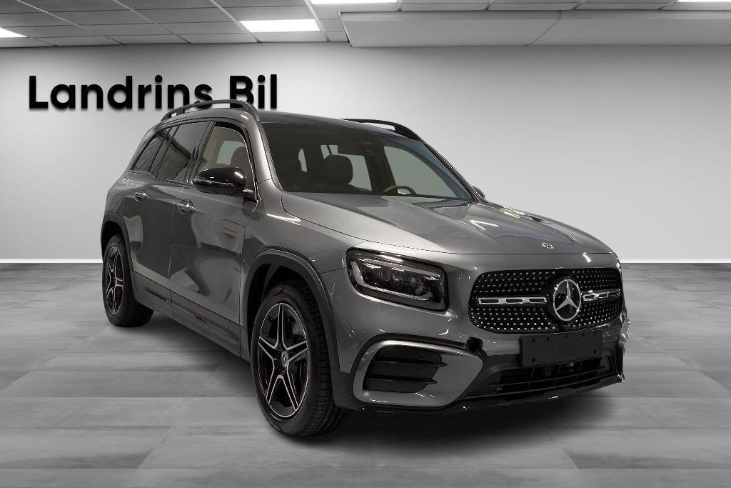 Mercedes-Benz GLB 2026, photo 3/10