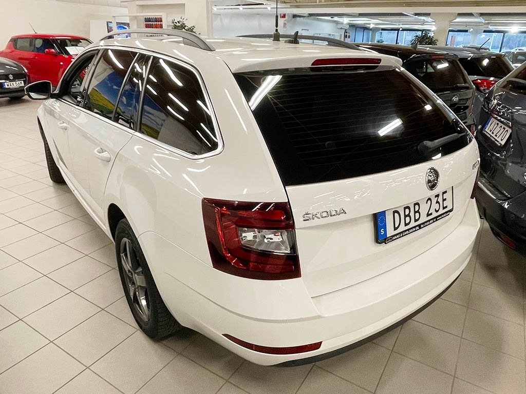 Skoda Octavia 2019, bild 3/7