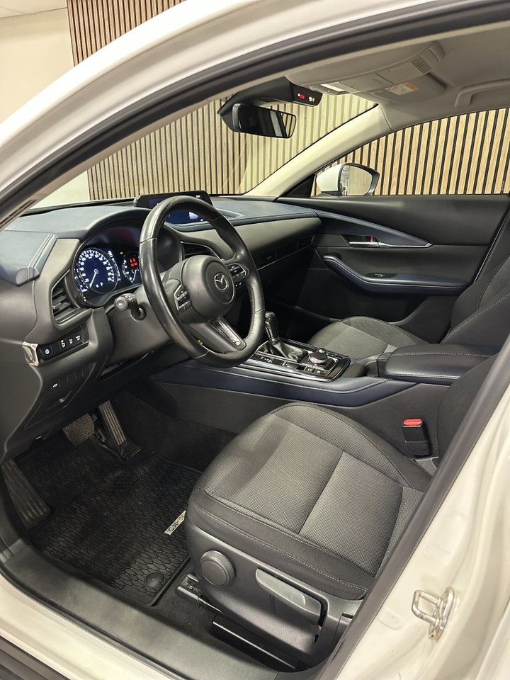 Mazda CX-30 2020, bild 7/8