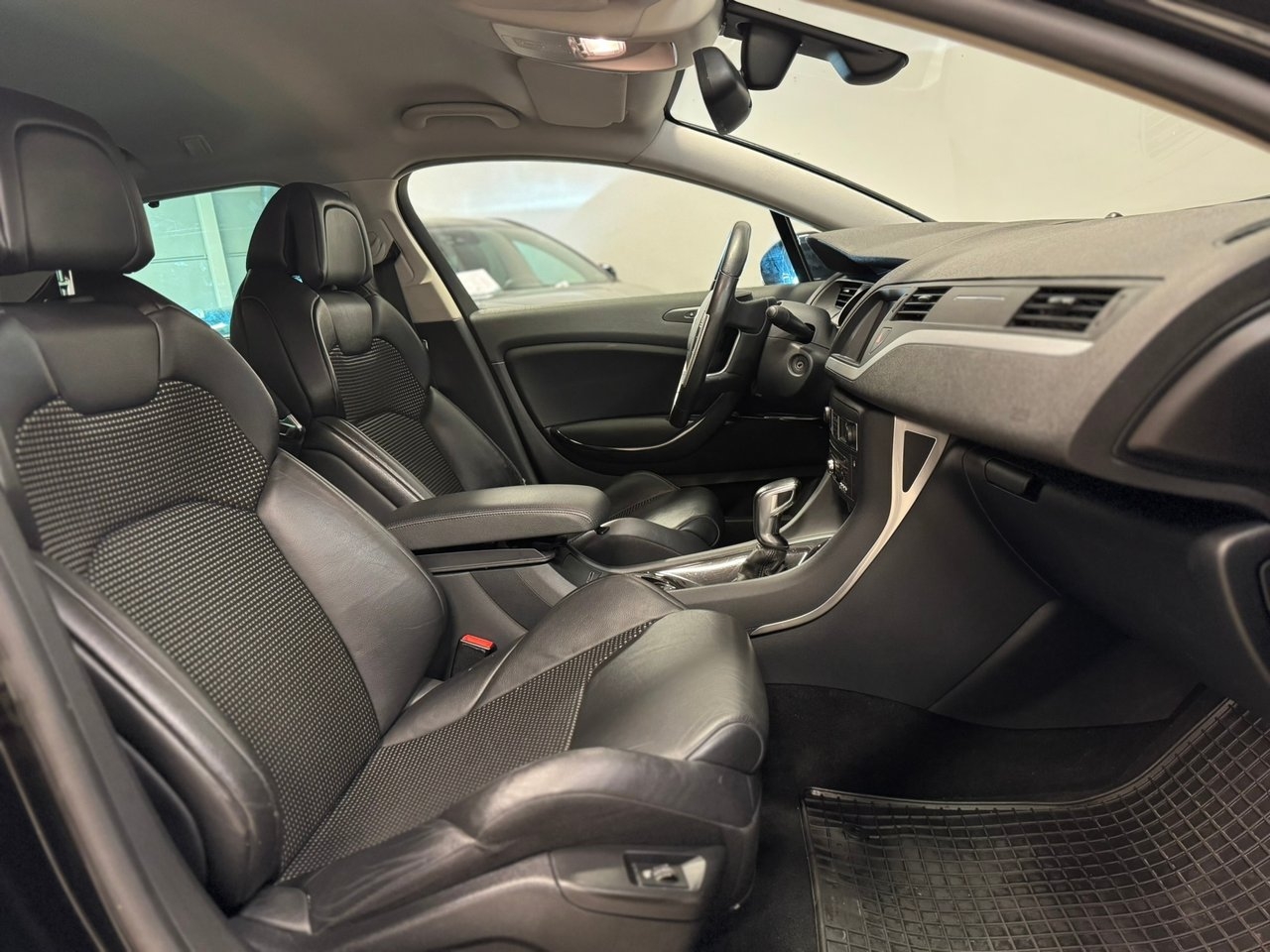 Citroen C5 Tourer 2.2 HDi Exclusive 2013, bild 5/14