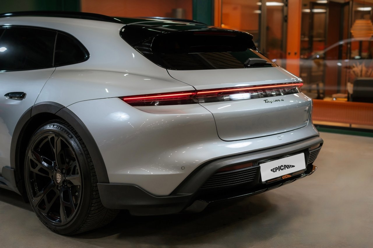 Porsche Taycan 2022, bild 4/10