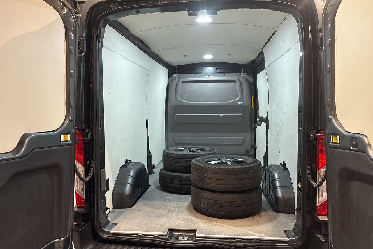 Ford Transit 350 2.0 EcoBlue Automat 2023, bild 7/8