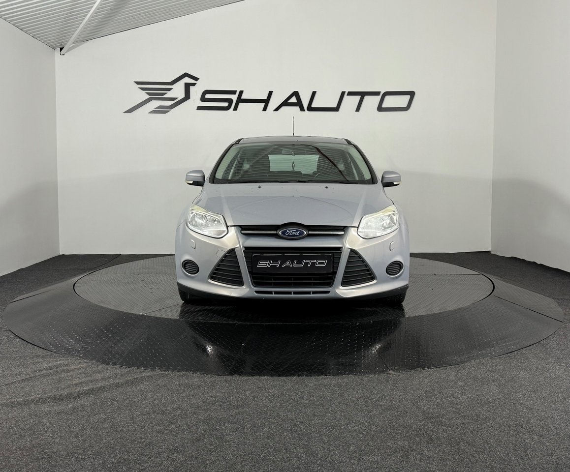 Ford Focus 1.6 TDCi Trend 2012, kuva 2/18