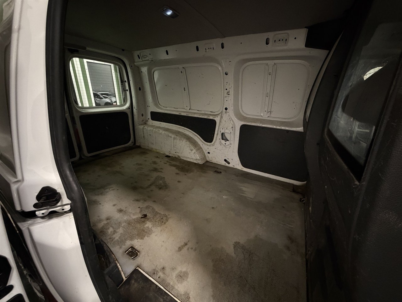 Volkswagen Caddy Maxi 2013, bild 7/10