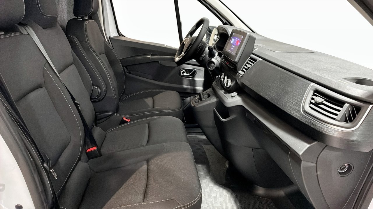 Renault Trafic 2025, bild 2/9