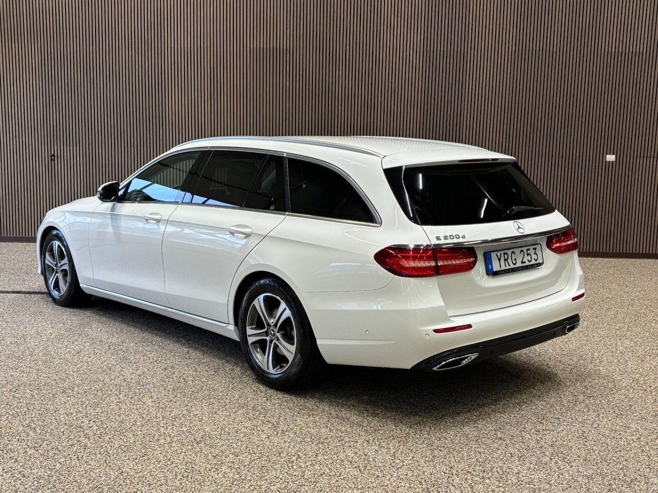 Mercedes-Benz E 2019, bild 3/10