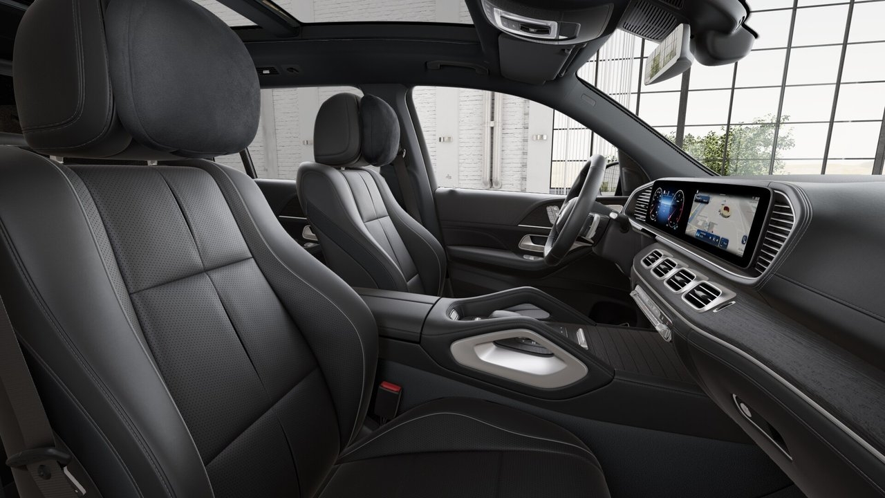 Mercedes-Benz GLS 2026, photo 2/2