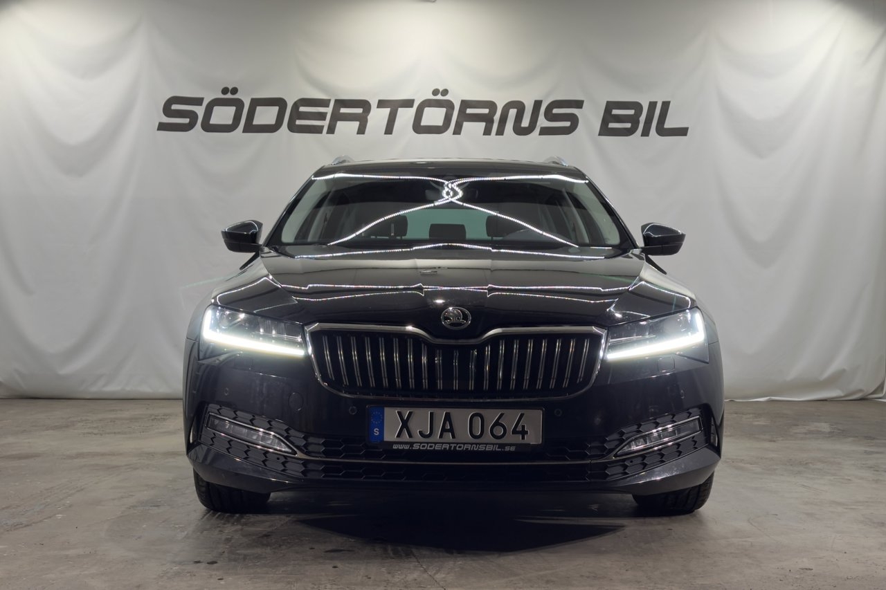 Skoda Superb 2023, bild 4/23