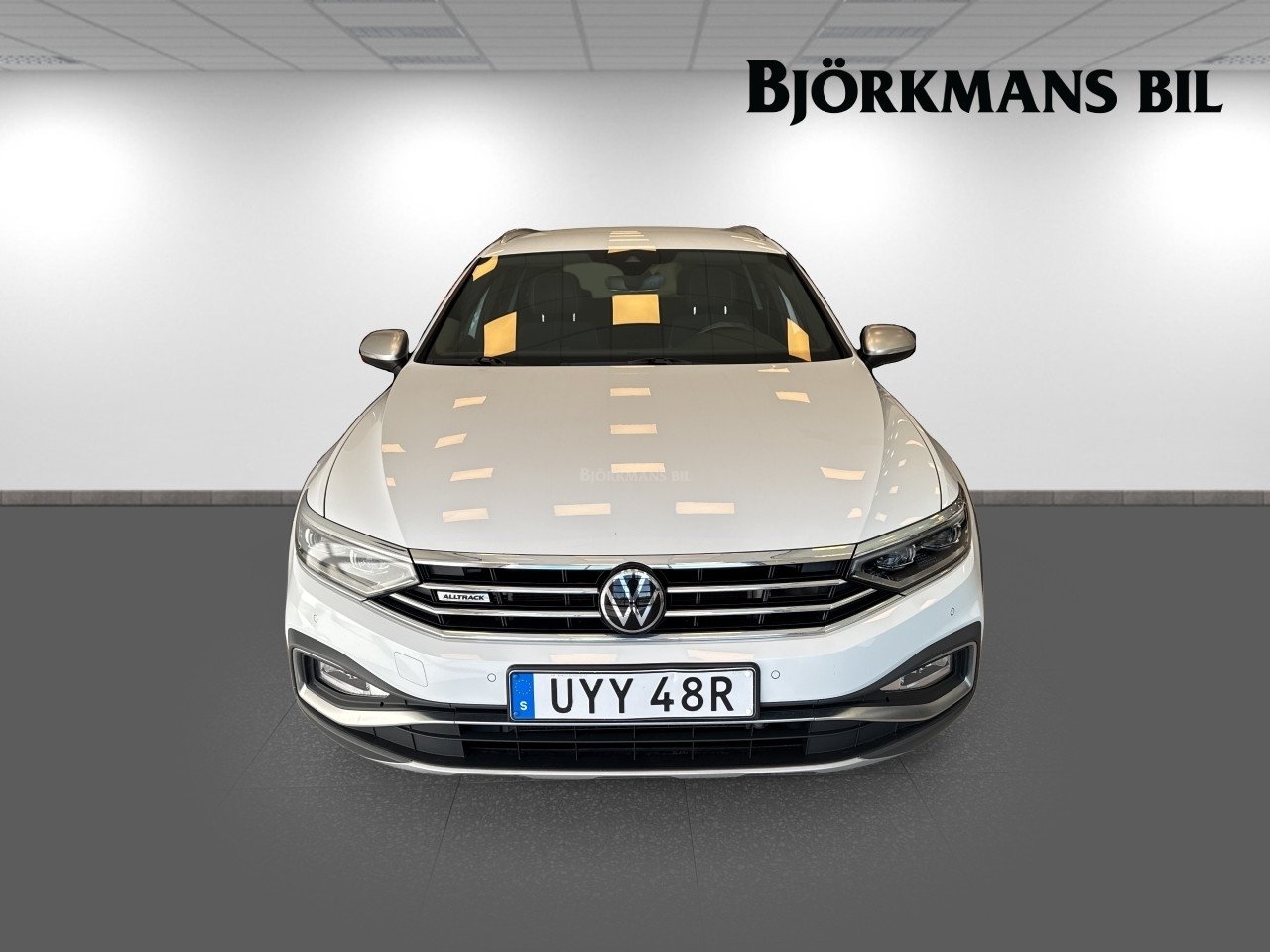 Volkswagen Passat 2022, bild 2/16