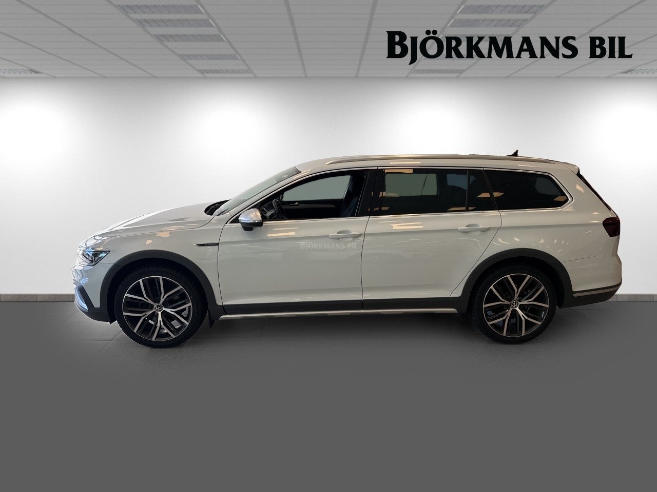 Volkswagen Passat 2022, bild 3/16