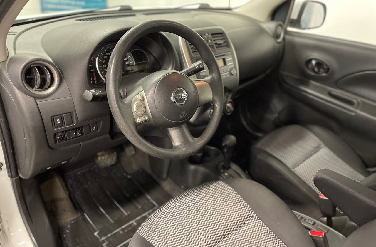 Nissan Micra 2016, bild 5/10