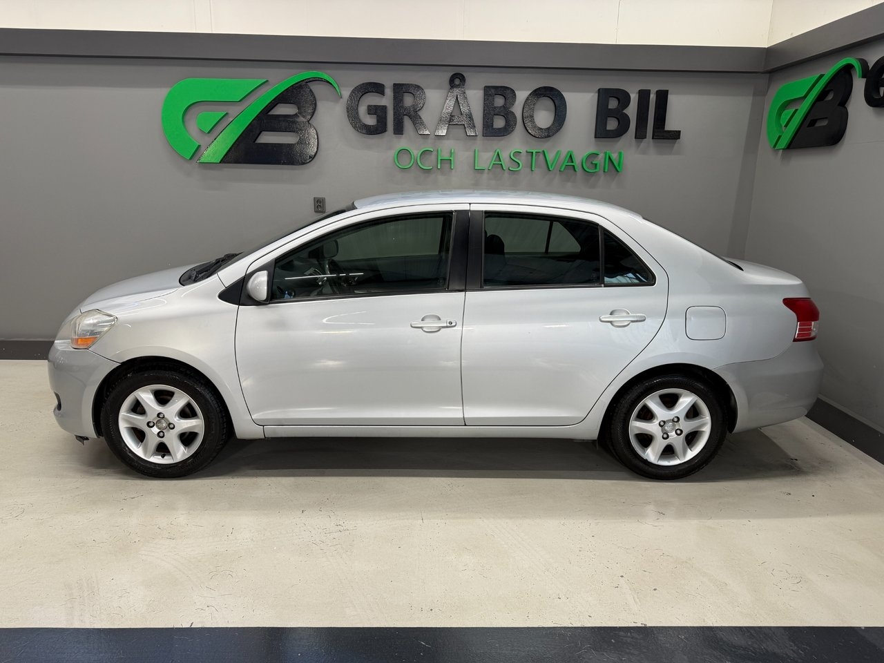 Toyota Yaris 2007, photo 2/10