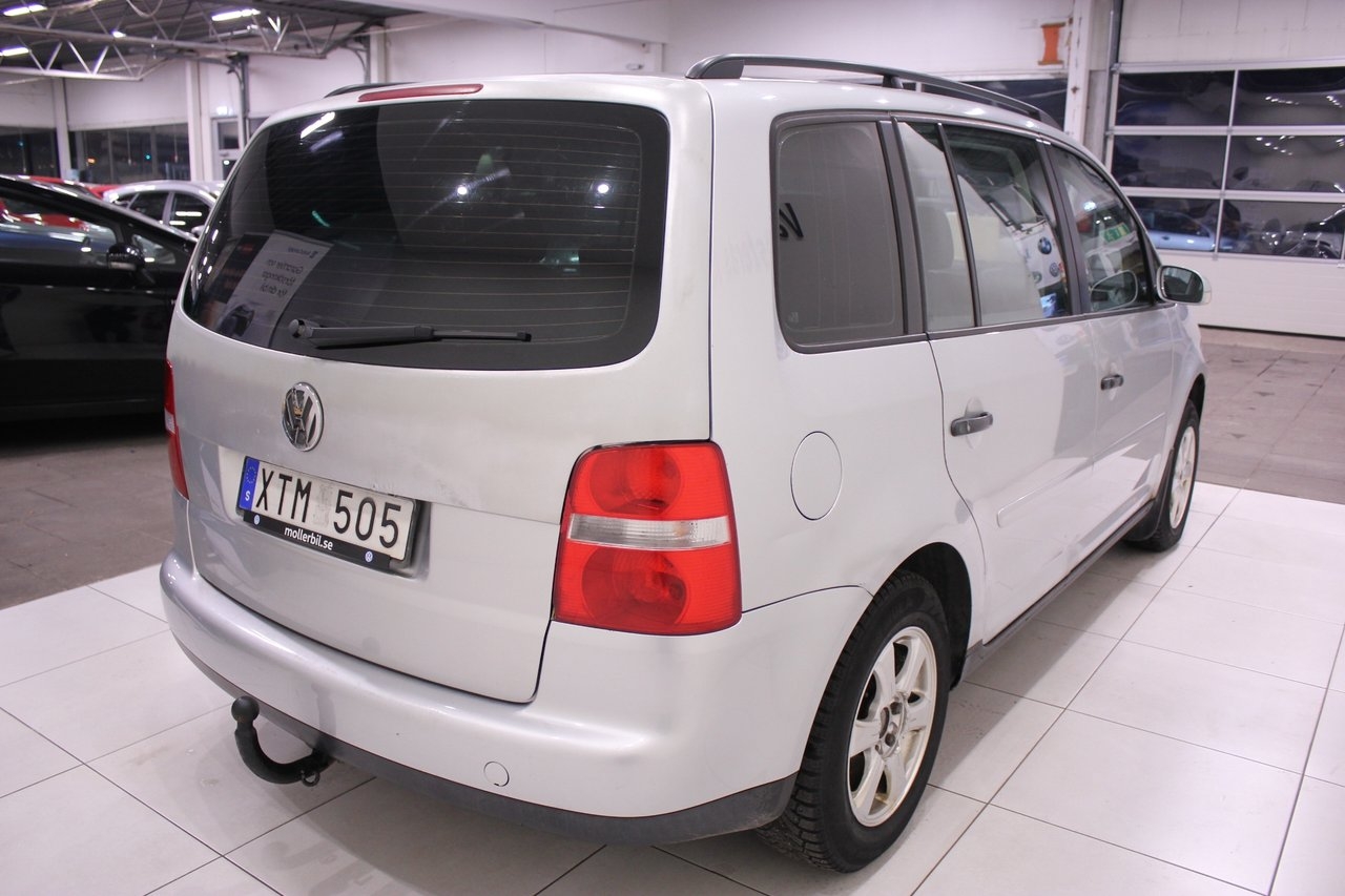 Volkswagen Touran 2006, bild 7/10