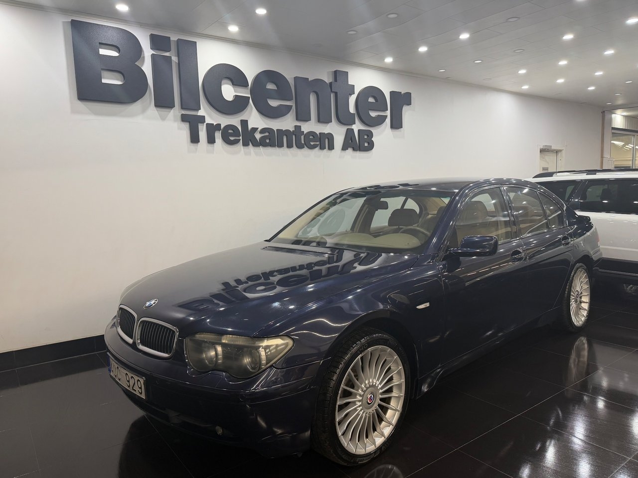 BMW 745