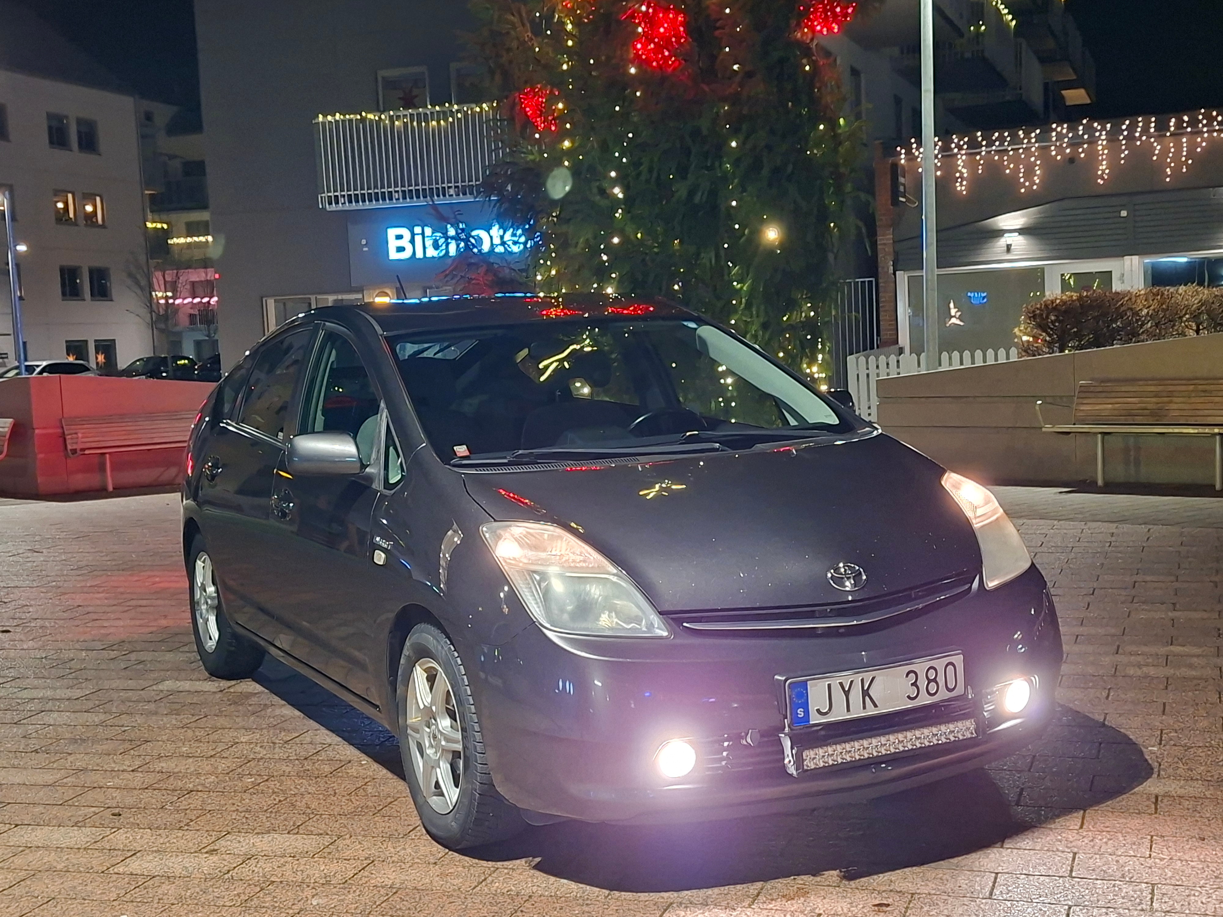Toyota Prius 1.5 VVT-i + 3CM CVT 2009, bild 2/10